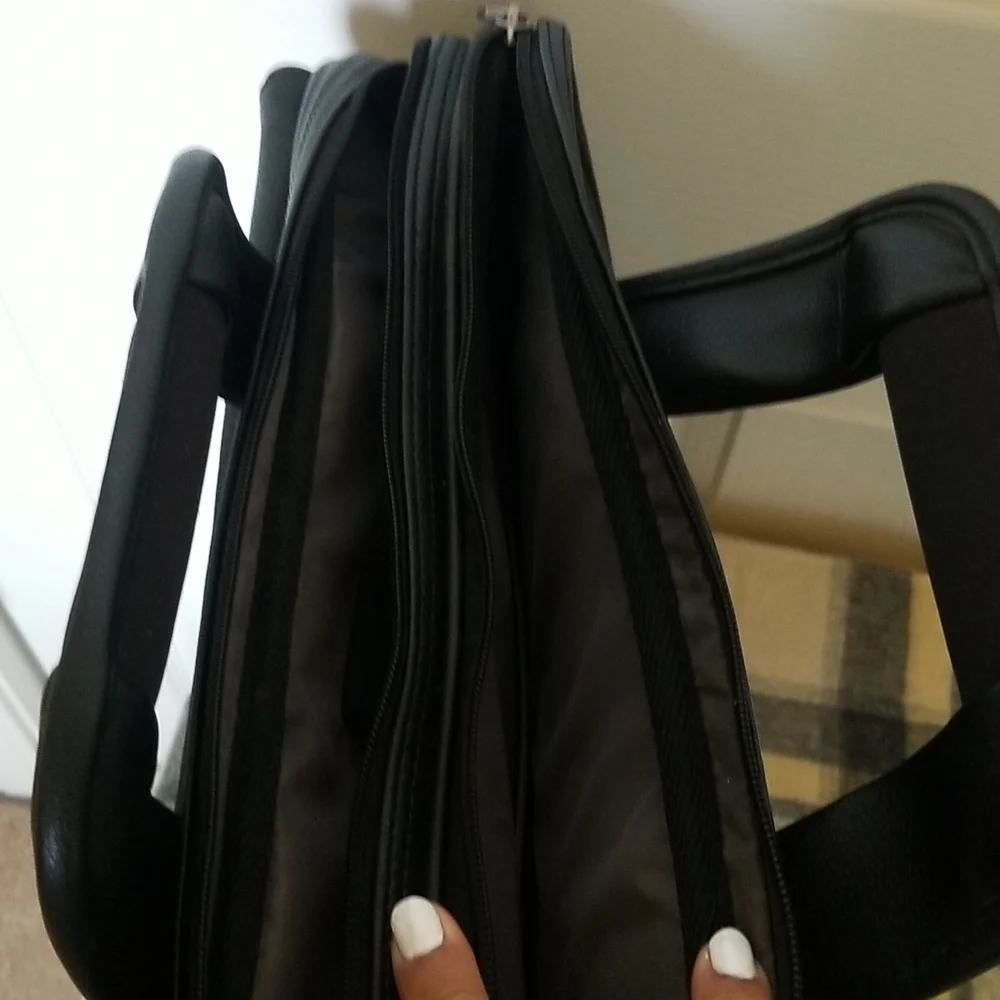 laptop carrying bag